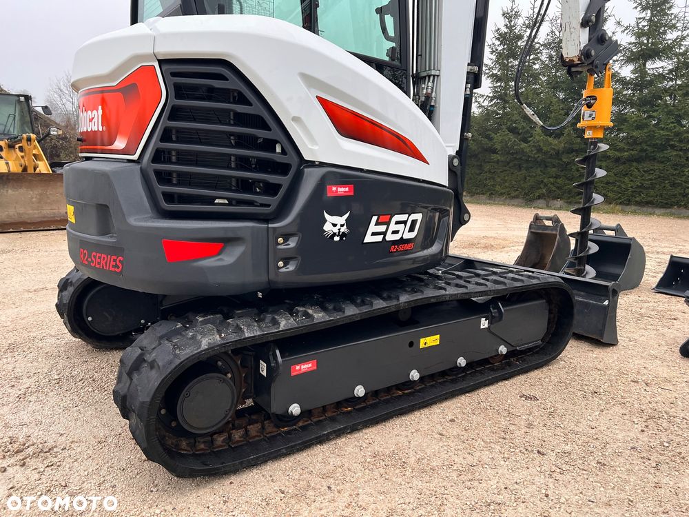 Bobcat Minikoparka BOBCAT E34 22r dodatk linie hydr e35 e 34 e35z cat 304 303,5 serwisowana 1 wł koparka gąsienicowa yanmar sanny Takeuchi Kubota 3,5tony - 2