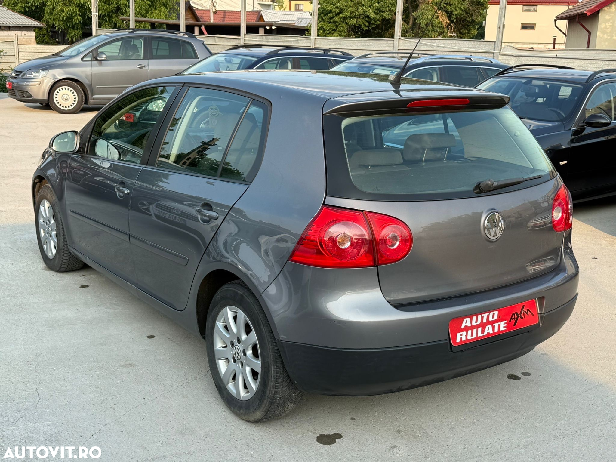 Volkswagen Golf - 4