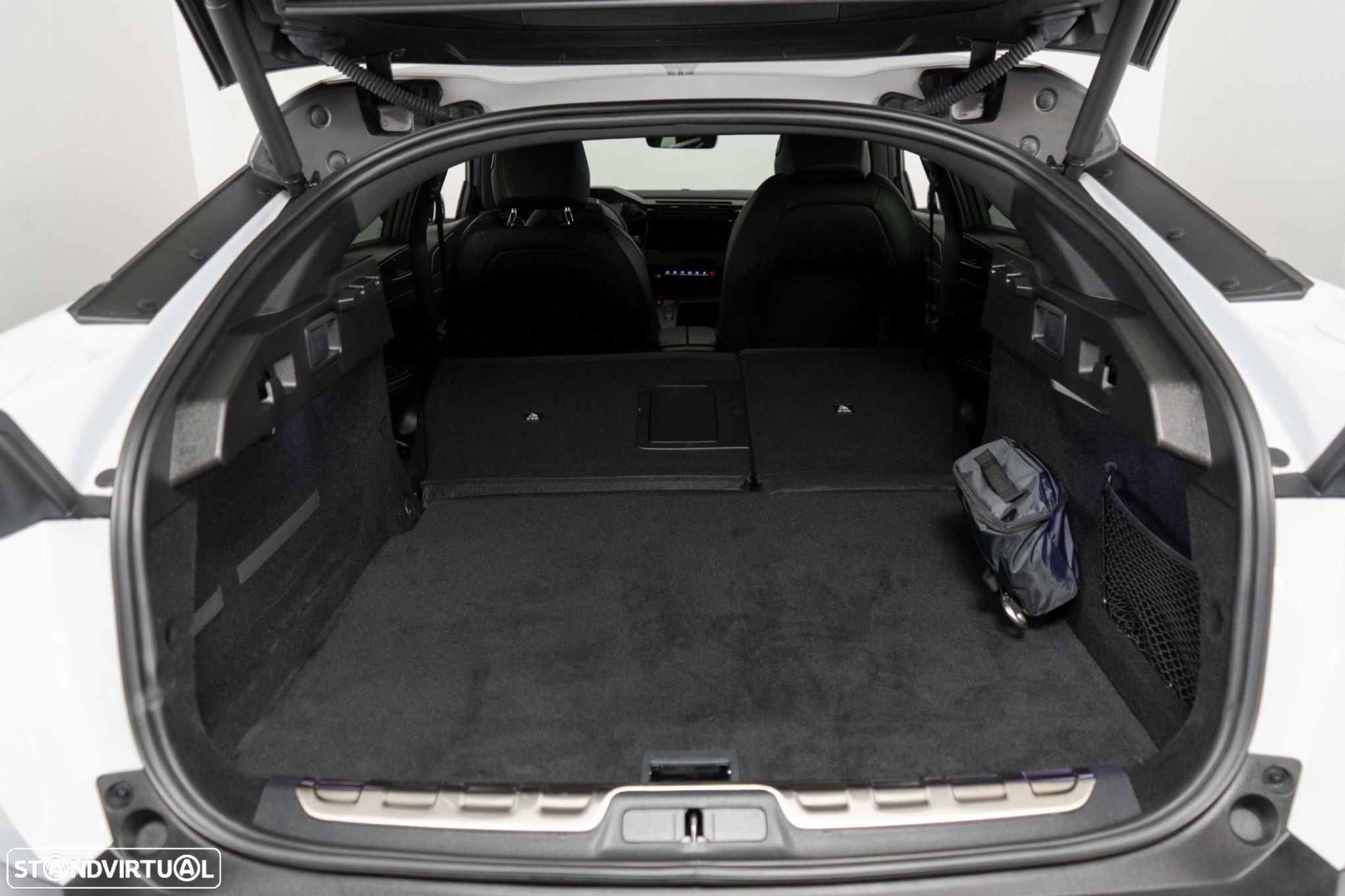 Peugeot 408 1.6 Hybrid GT e-EAT8 - 13