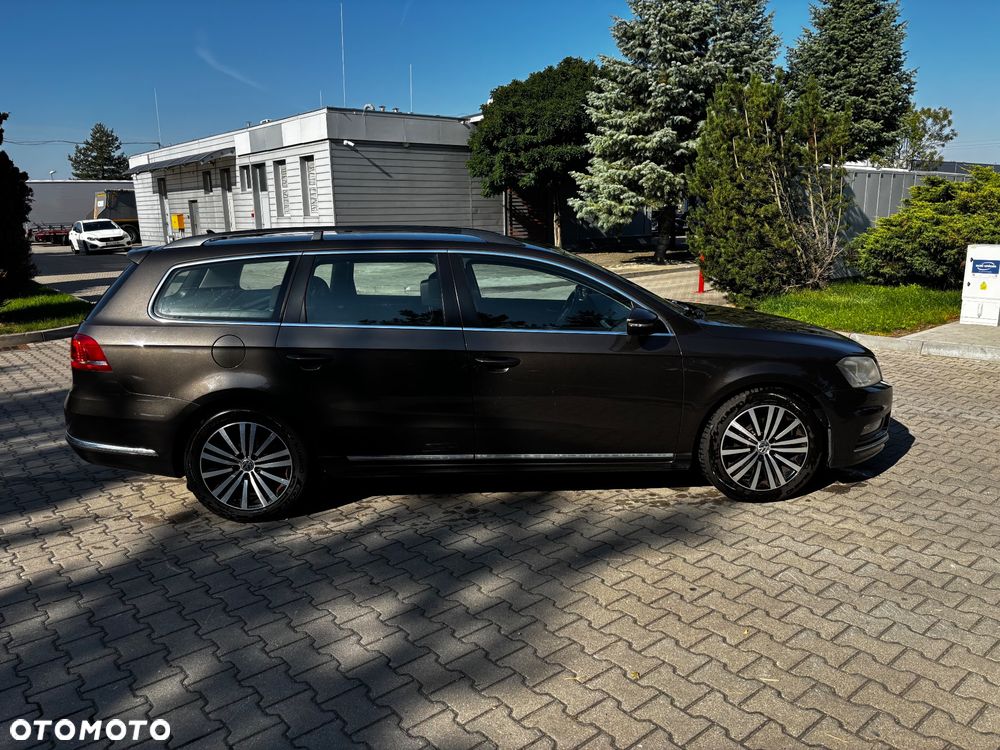 Volkswagen Passat - 12