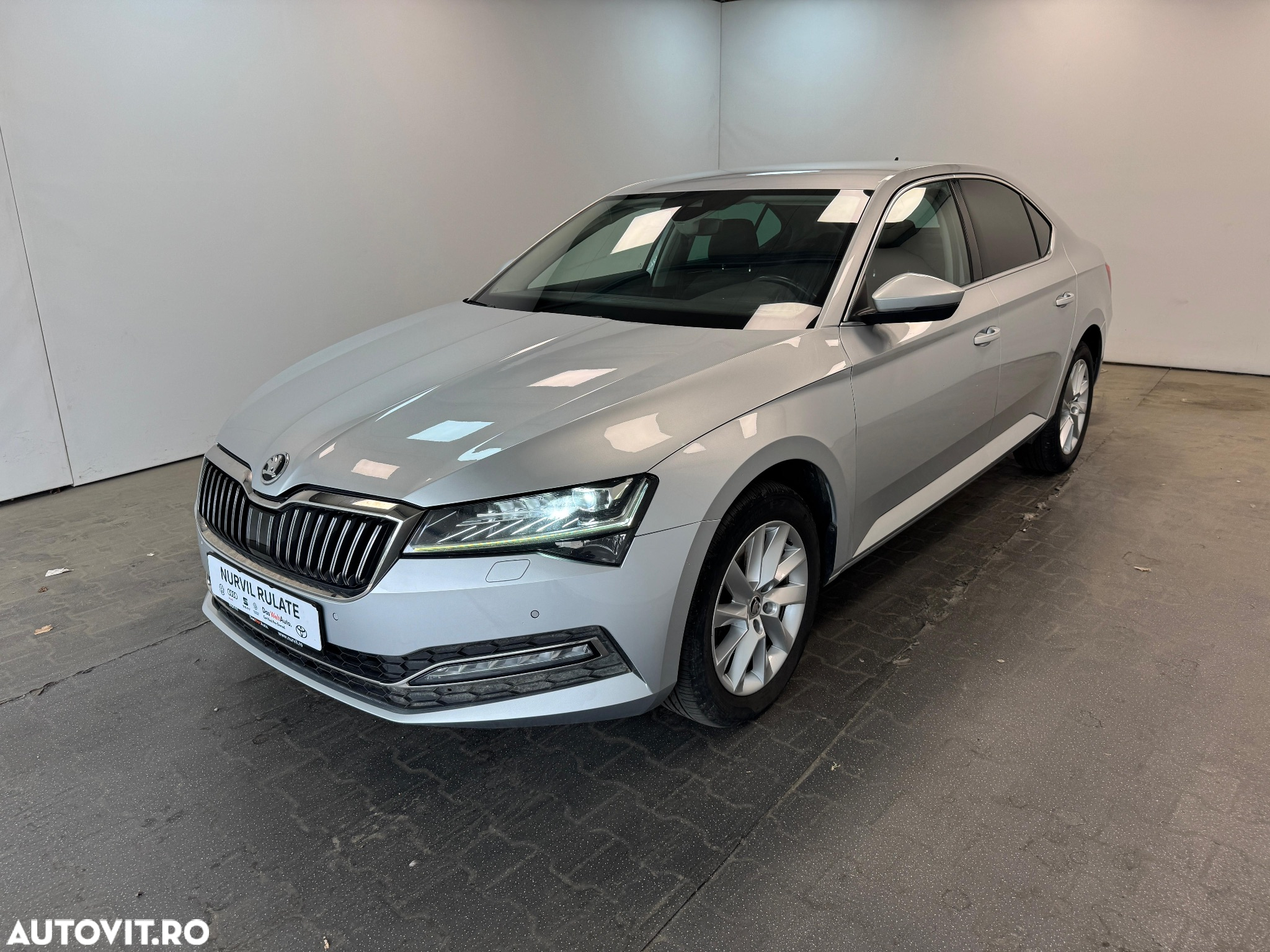 Skoda Superb 2.0 TDI DSG Style - 18