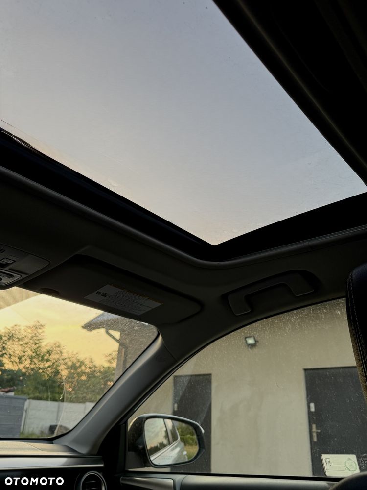 Toyota RAV4 - 6