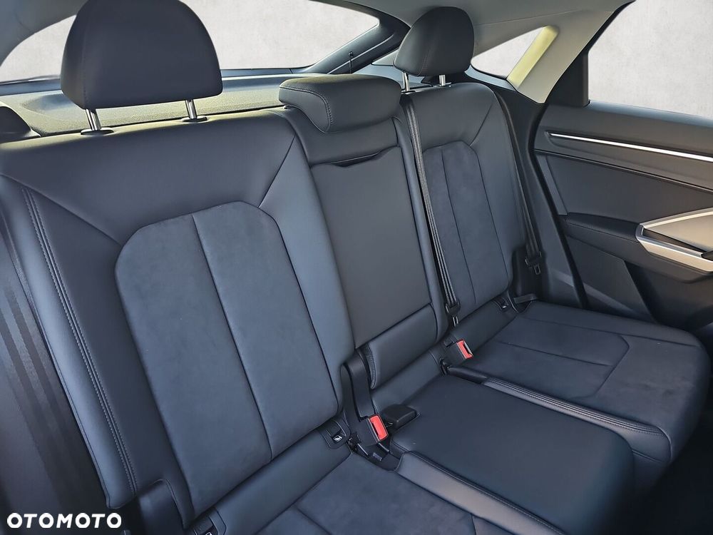 Audi Q3 35 TFSI mHEV S-Line S tronic - 26