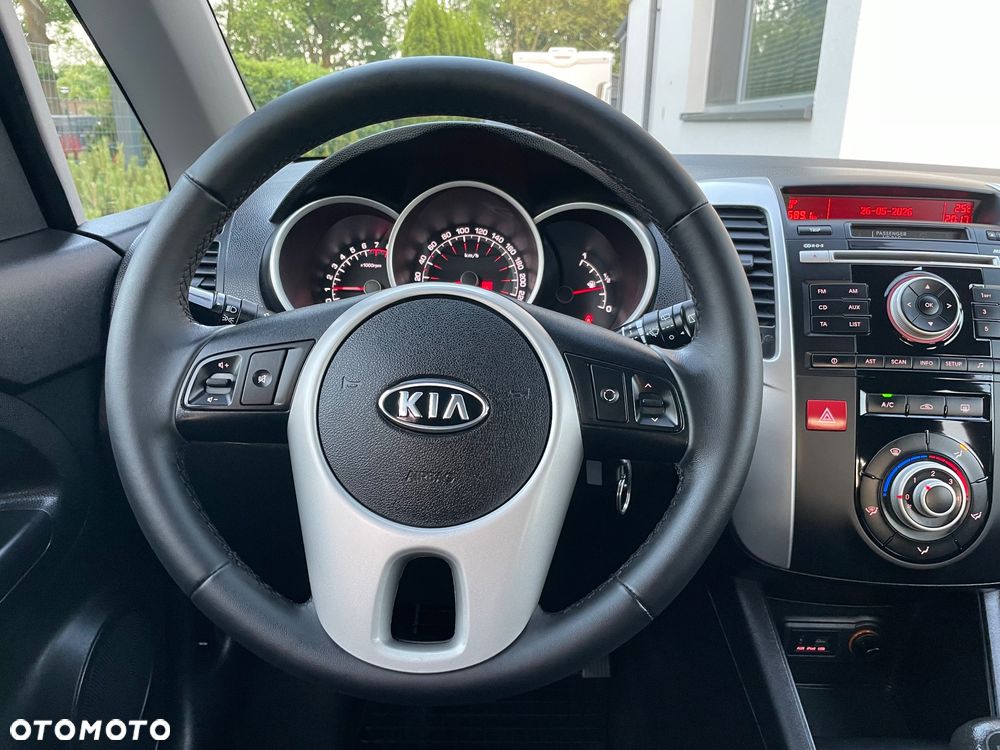 Kia Venga 1.4 M - 11