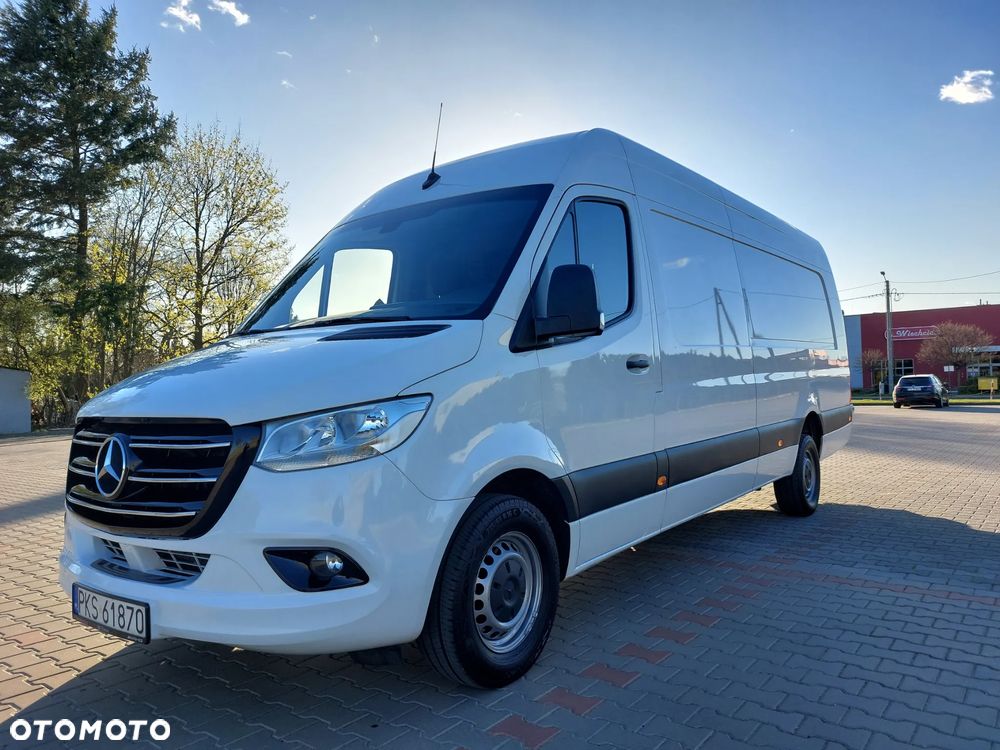 Mercedes-Benz Sprinter - 22