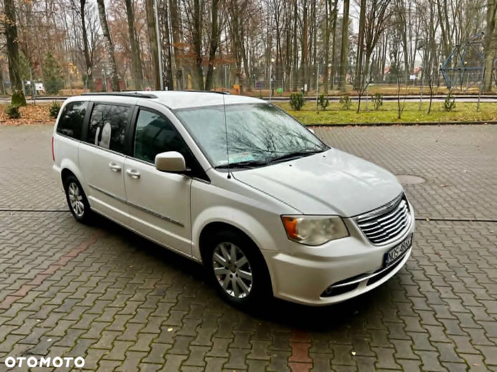 Chrysler Town & Country 3.6 Touring - 30
