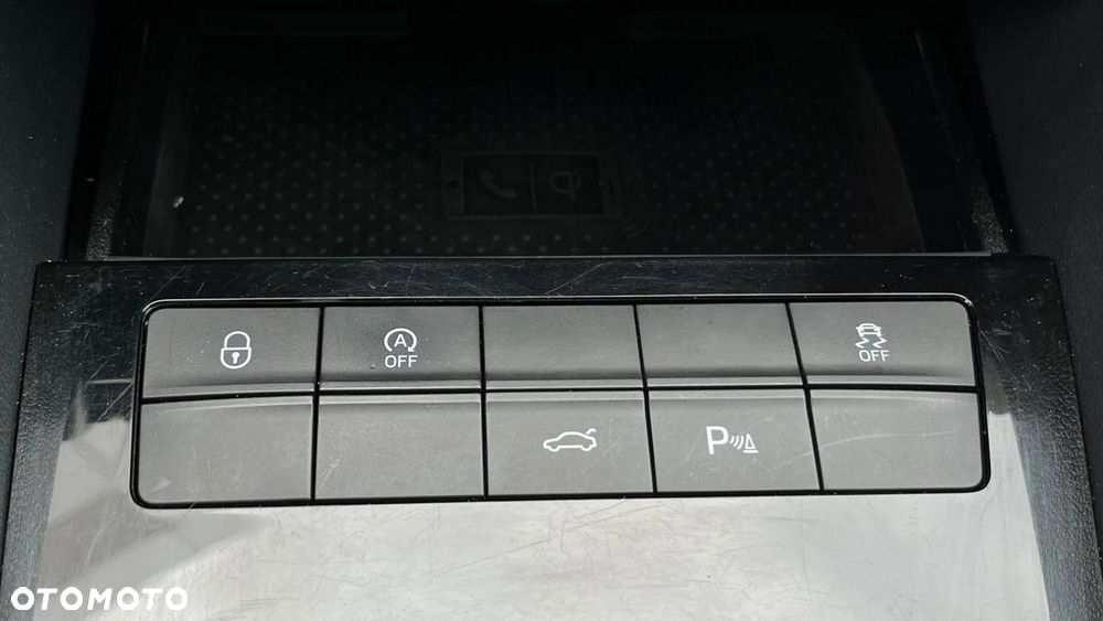 Skoda Octavia Scout 2.0 TDI 4x4 DSG - 36