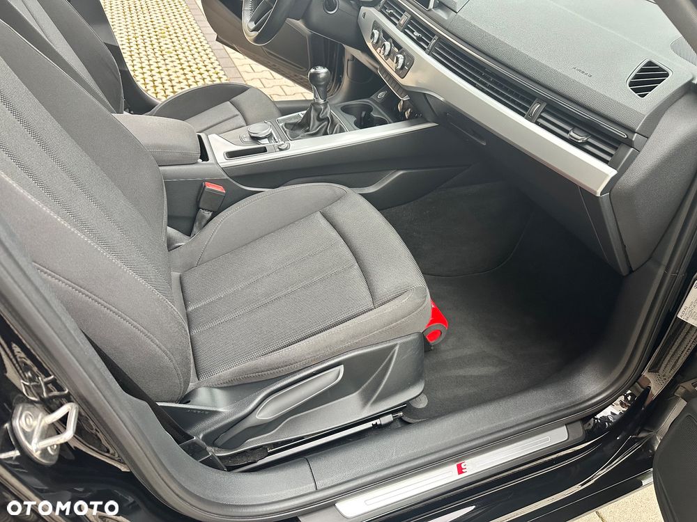 Audi A4 Limousine 1.4 TFSI Sport - 20
