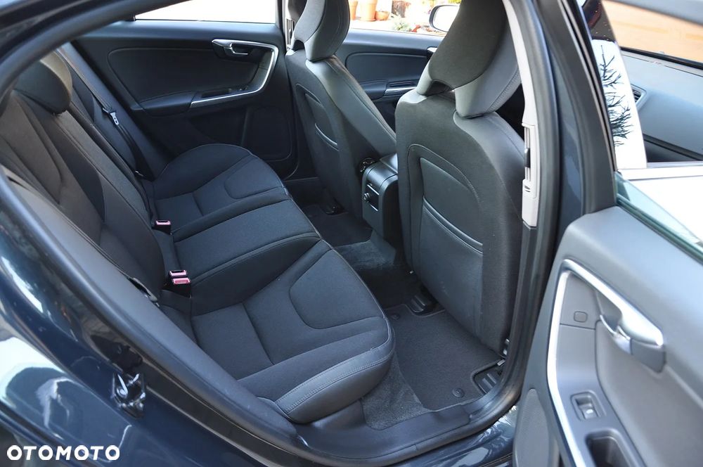 Volvo S60 D4 Geartronic - 23