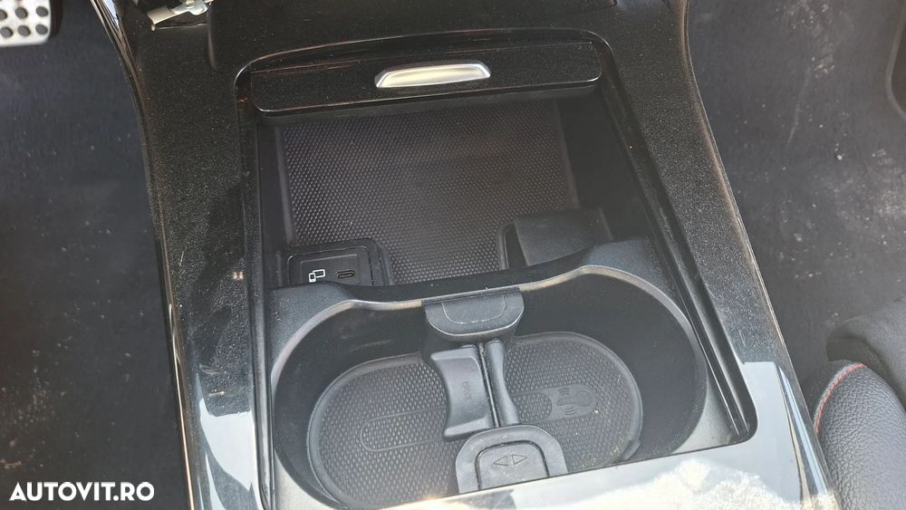 Mercedes-Benz A 250 e Aut. - 34