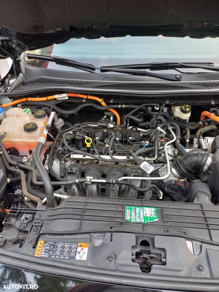 Ford Kuga 2.5 Duratec FHEV 4x4 TITANIUM X - 10