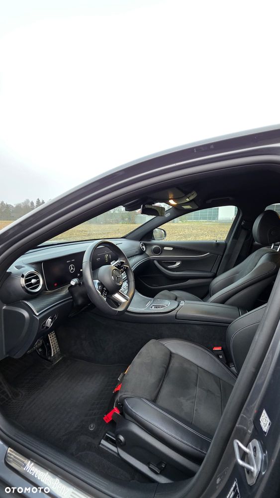 Mercedes-Benz Klasa E - 22