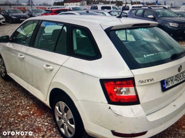 Skoda Fabia 1.0 TSI Ambition - 2