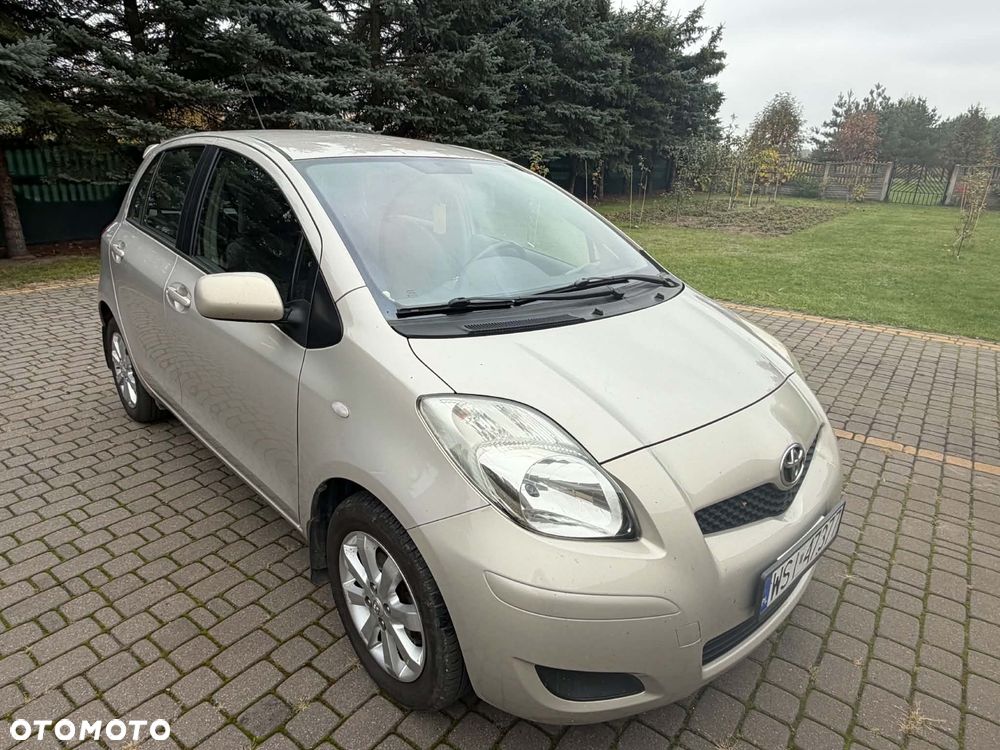 Toyota Yaris 2009 photo 3