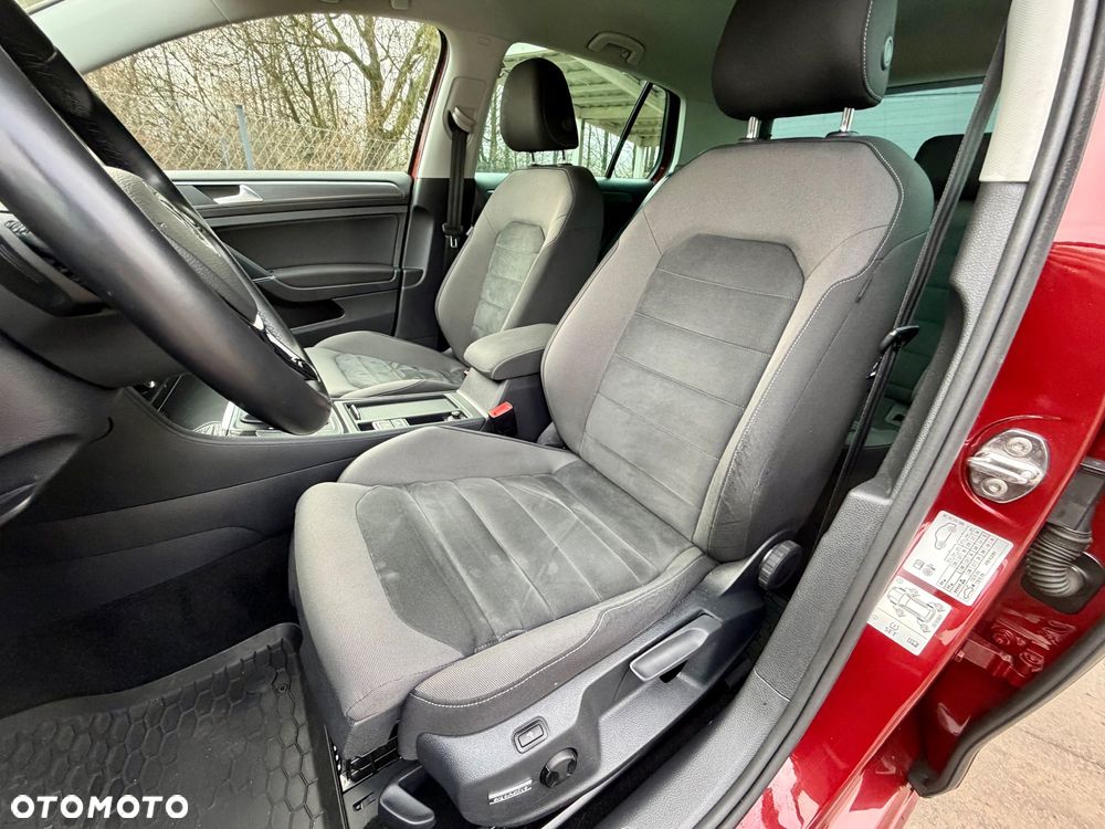 Volkswagen Golf 1.5 TSI BMT Comfortline DSG - 8