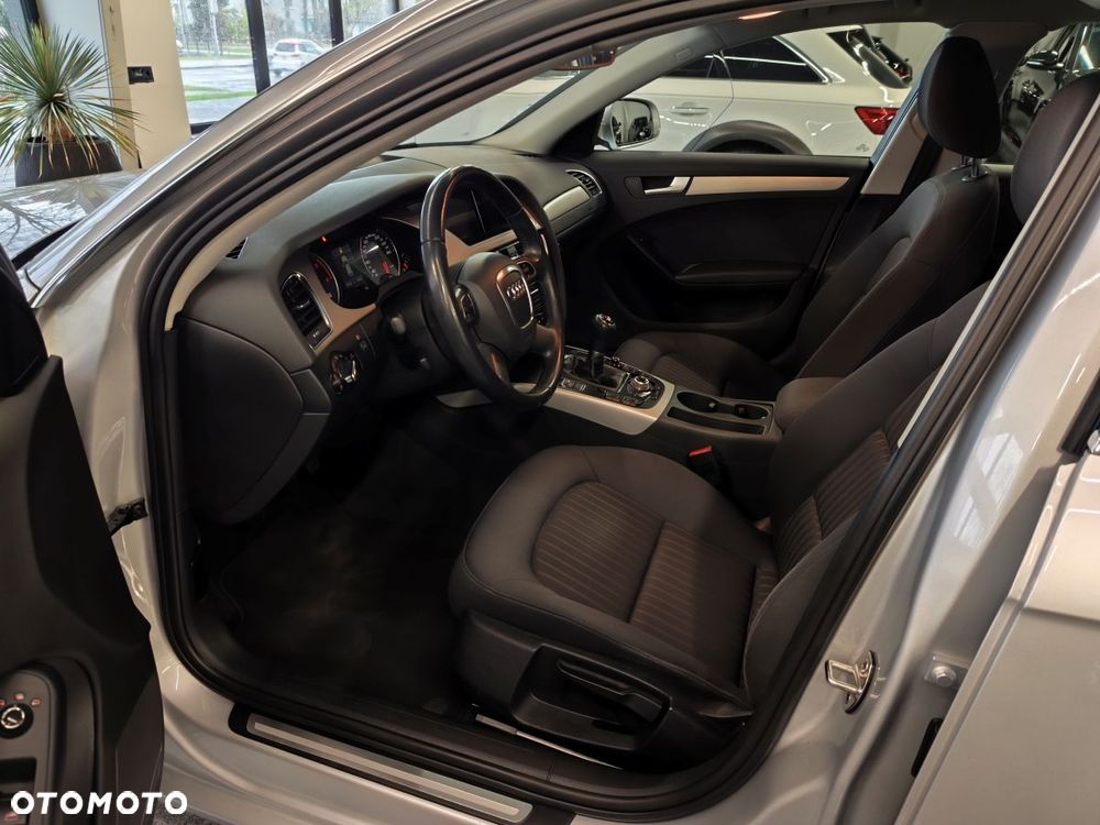 Audi A4 Avant - 6