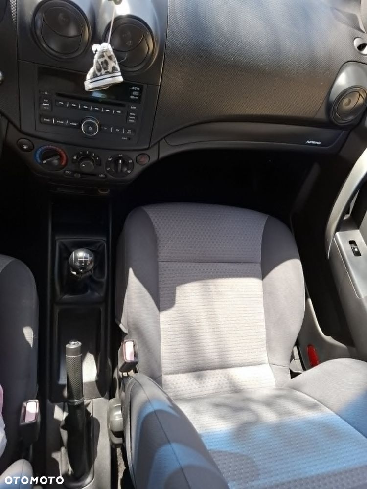 Chevrolet Aveo 1.2 16V Base (air4) - 2