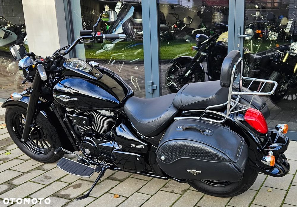 Suzuki Intruder - 6