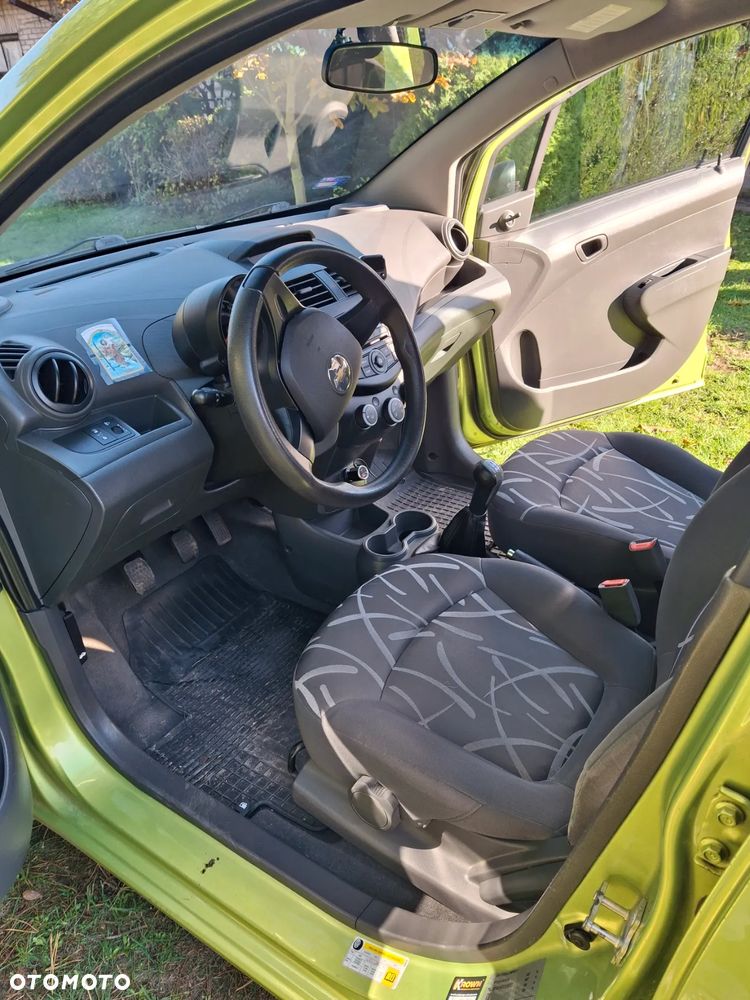 Chevrolet Spark 1.0 Base+ - 4