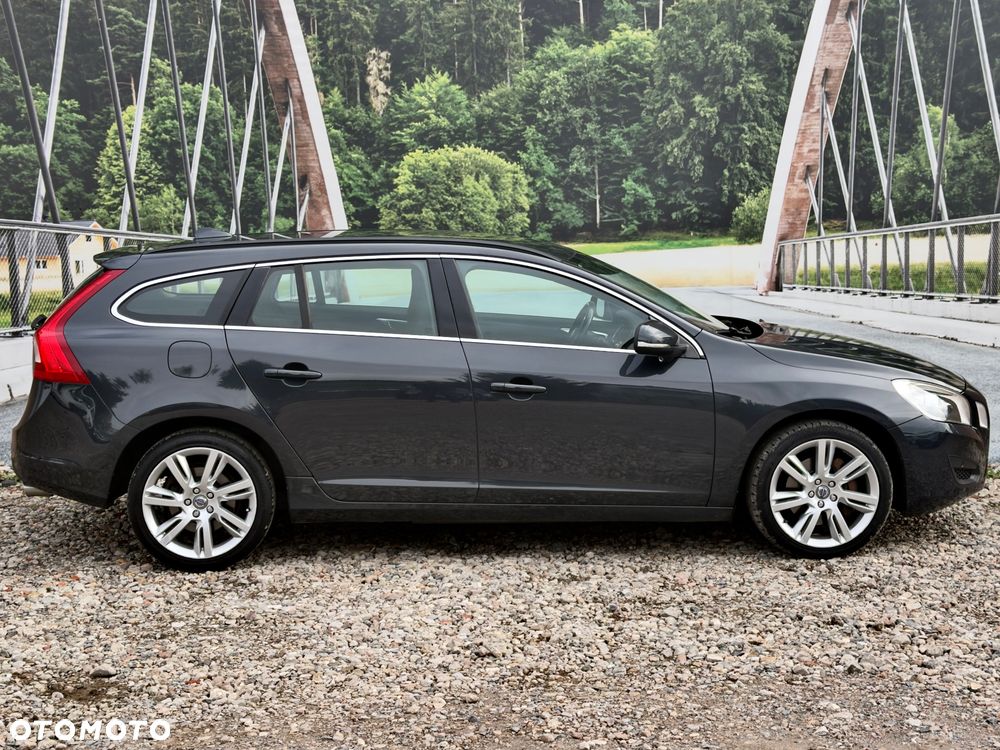 Volvo V60 2010 photo 5