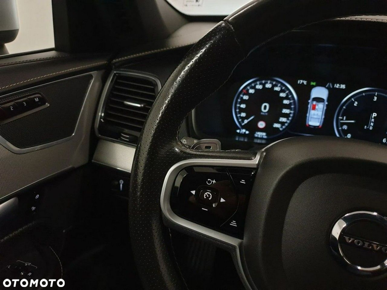 Volvo XC 90 D5 AWD R-Design - 10