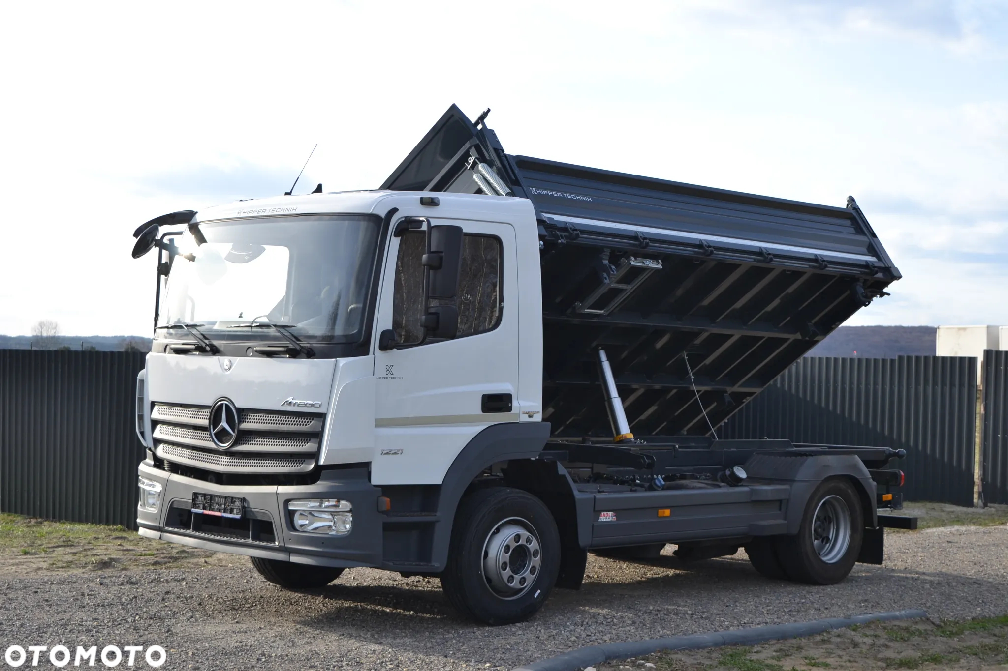 Mercedes-Benz Atego 1221 1224 Nowy 3-stronny WYWROT Kiper WYWROTKA Manual Blokada mostu TGL TGM - 13