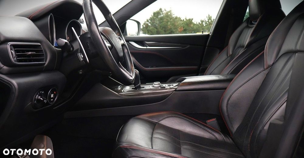 Maserati Levante - 15