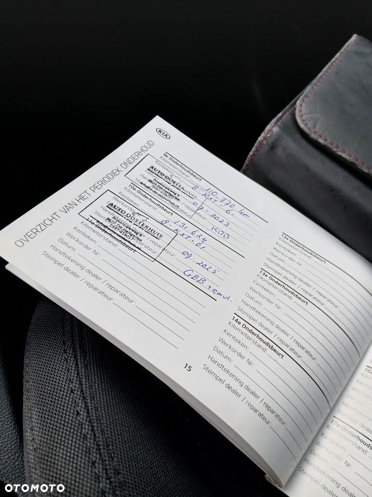 Kia Carens 1.6 GDI Dream Team Edition - 27