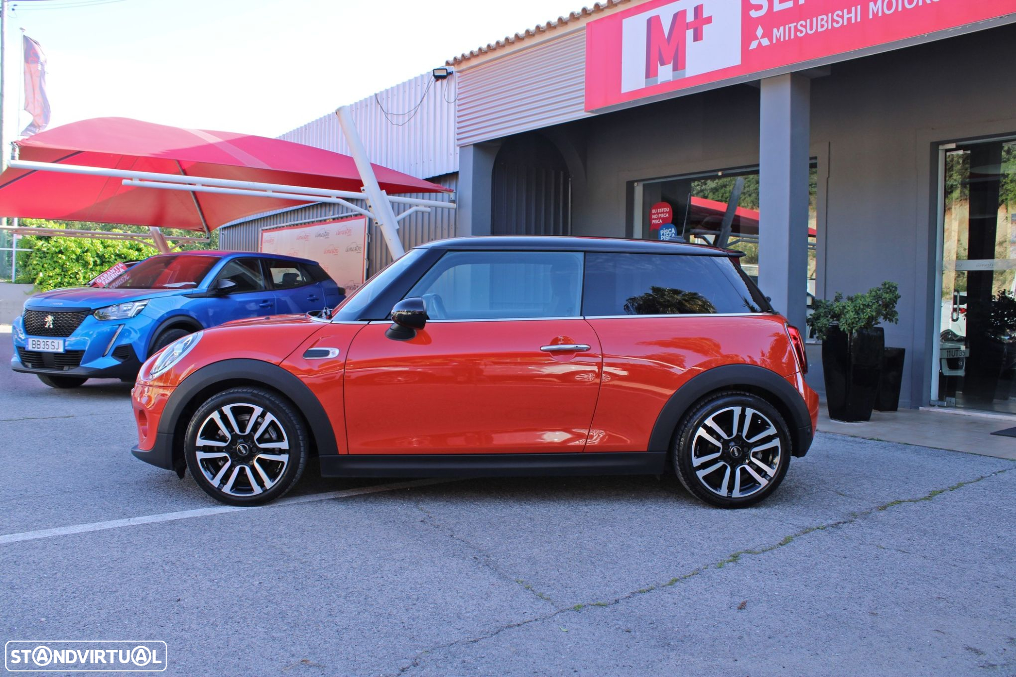 MINI 3 Portas Cooper D Auto - 2