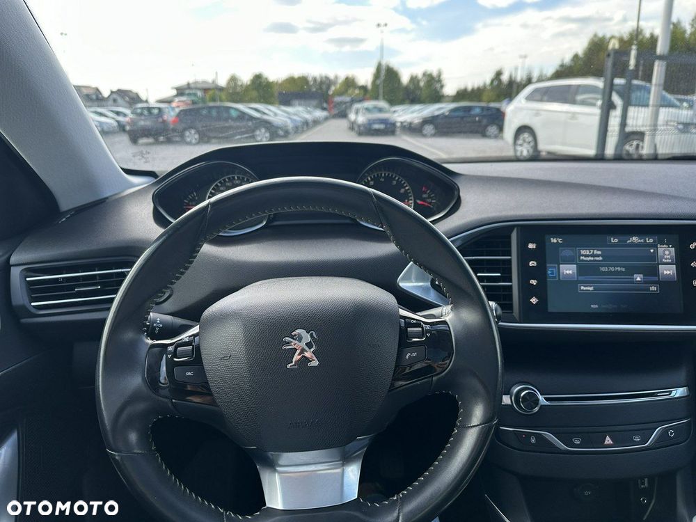 Peugeot 308 - 13