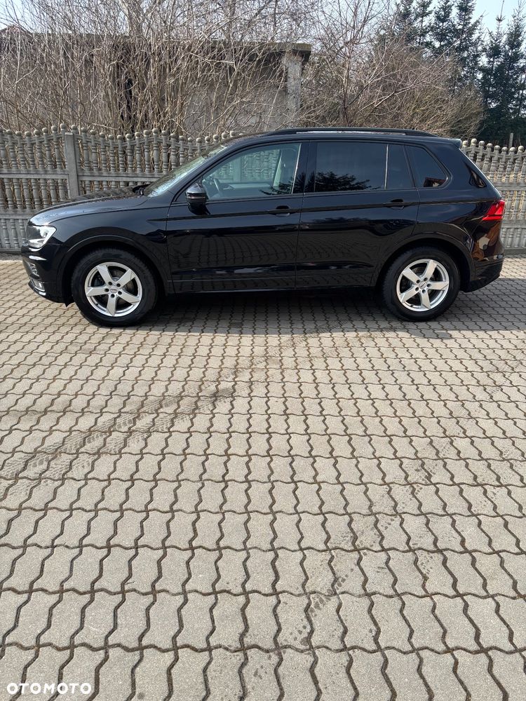 Volkswagen Tiguan - 19