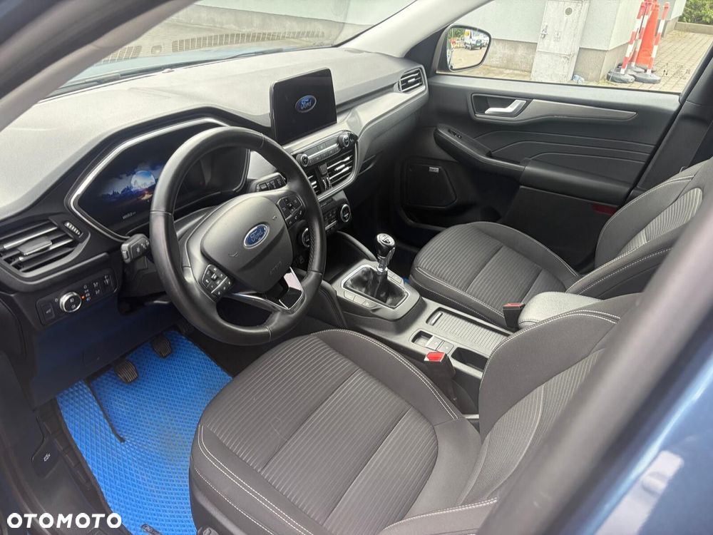 Ford Kuga - 4