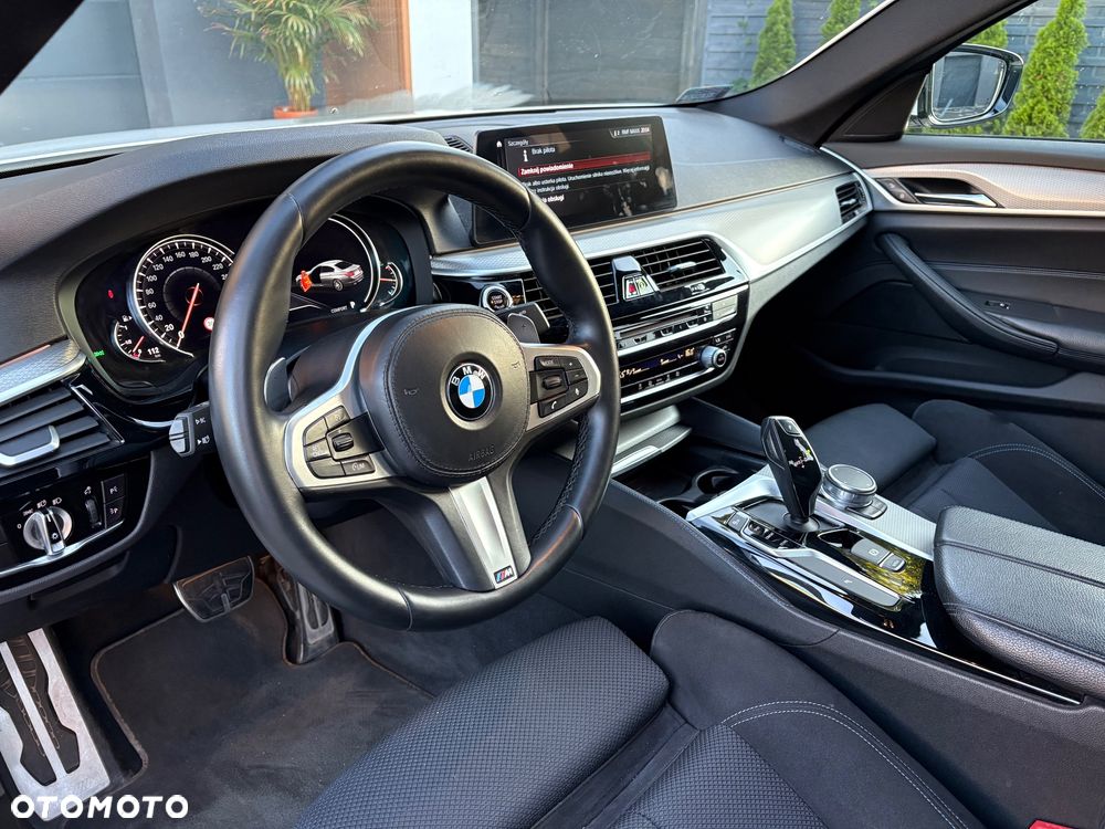 BMW Seria 5 530i xDrive M Sport sport - 19
