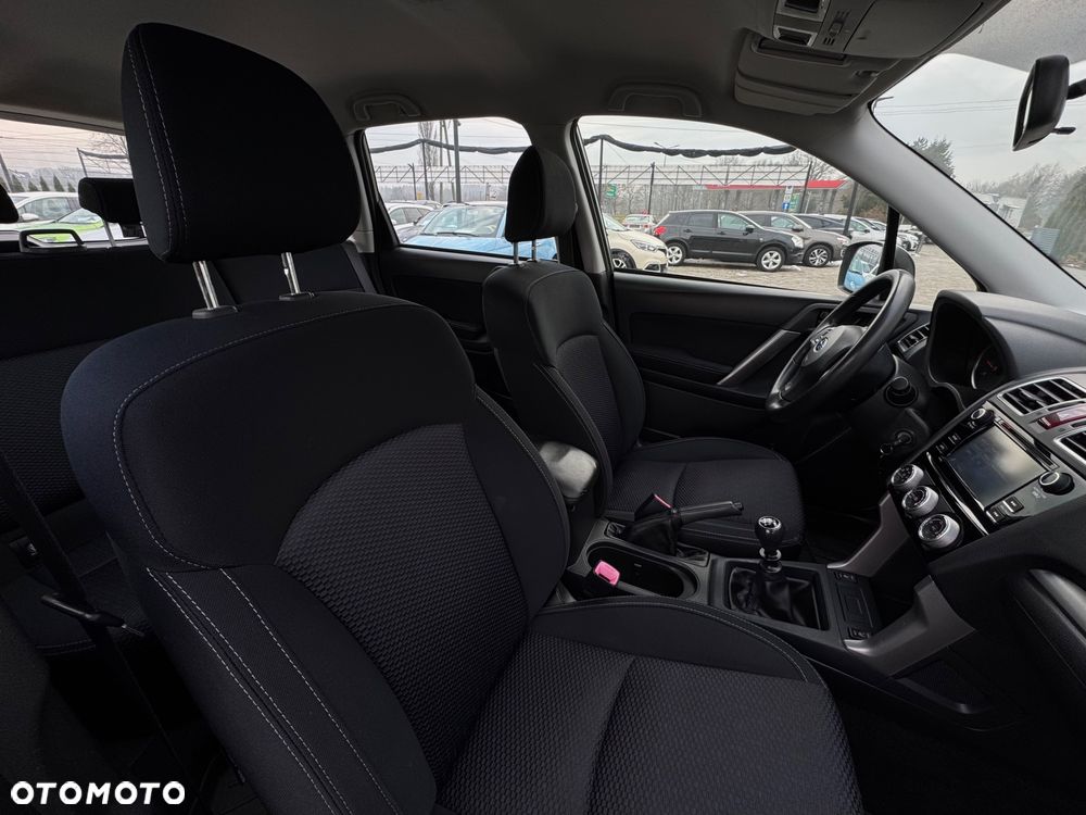 Subaru Forester 2.0 D Active - 26
