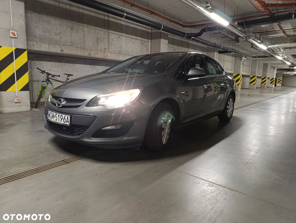 Opel Astra 1.4 T Business S&S EU6 - 1