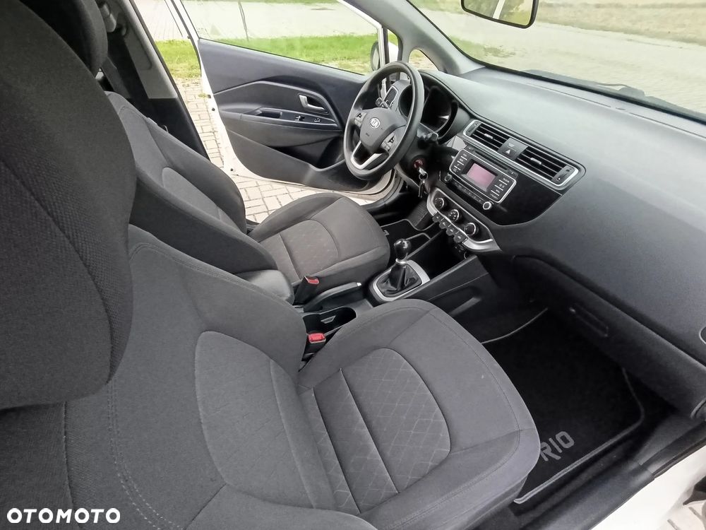 Kia Rio 1.2 M - 7
