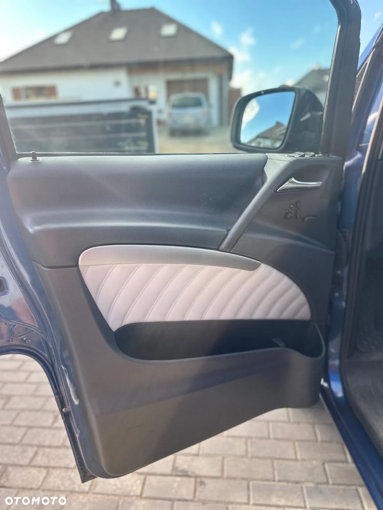 Mercedes-Benz Viano - 17