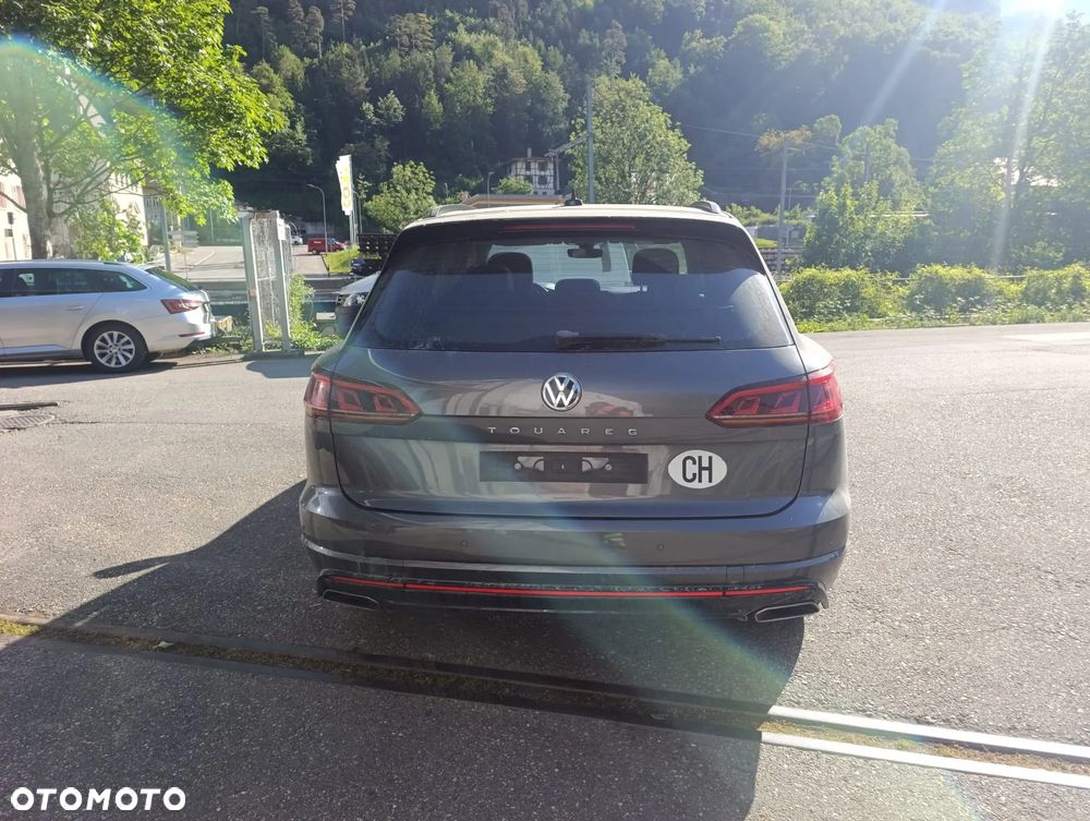 Volkswagen Touareg 3.0 V6 TSI OPF 4Motion R-Line - 4