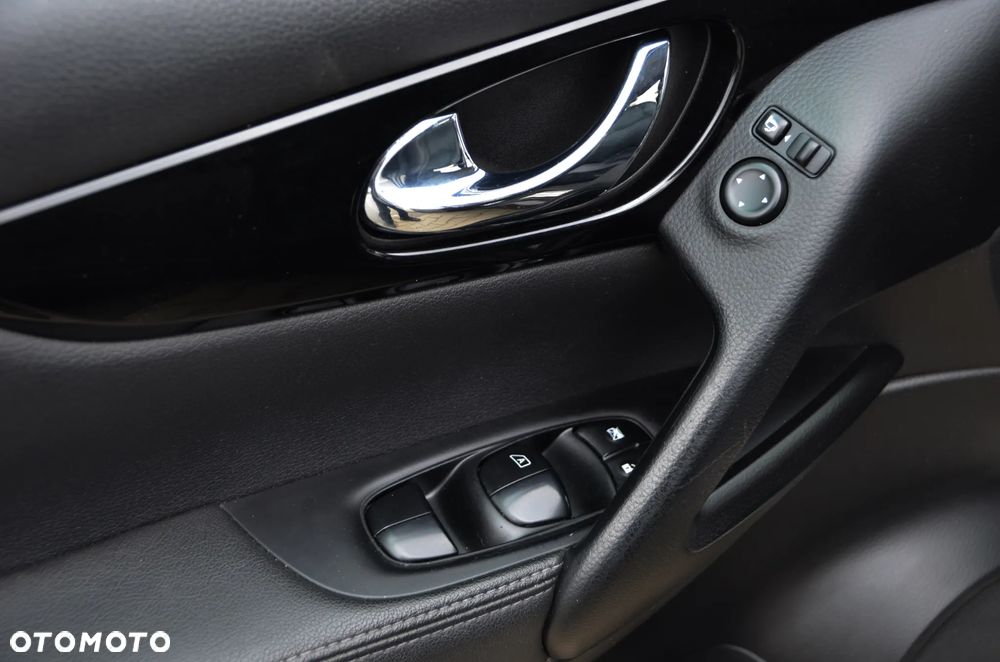 Nissan Qashqai 1.6 DCi Tekna+ - 22