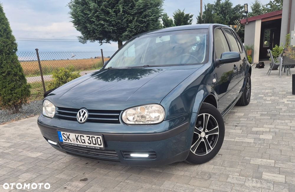 Volkswagen Golf - 3