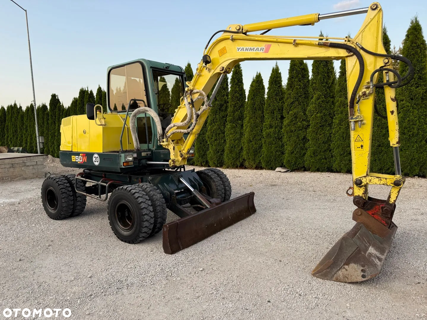 Yanmar B50W KOPARKA KOŁOWA/ 5 TON / MAŁE GABARYTY / BARDZO ZWROTNA / ZADBANA Z NIEMIEC / PIĘKNY STAN / ORYGINAŁ / B 50 W B75 B95 B110 / 70 75 80 90 100 110 / 308 310 / TEREX TW - 11