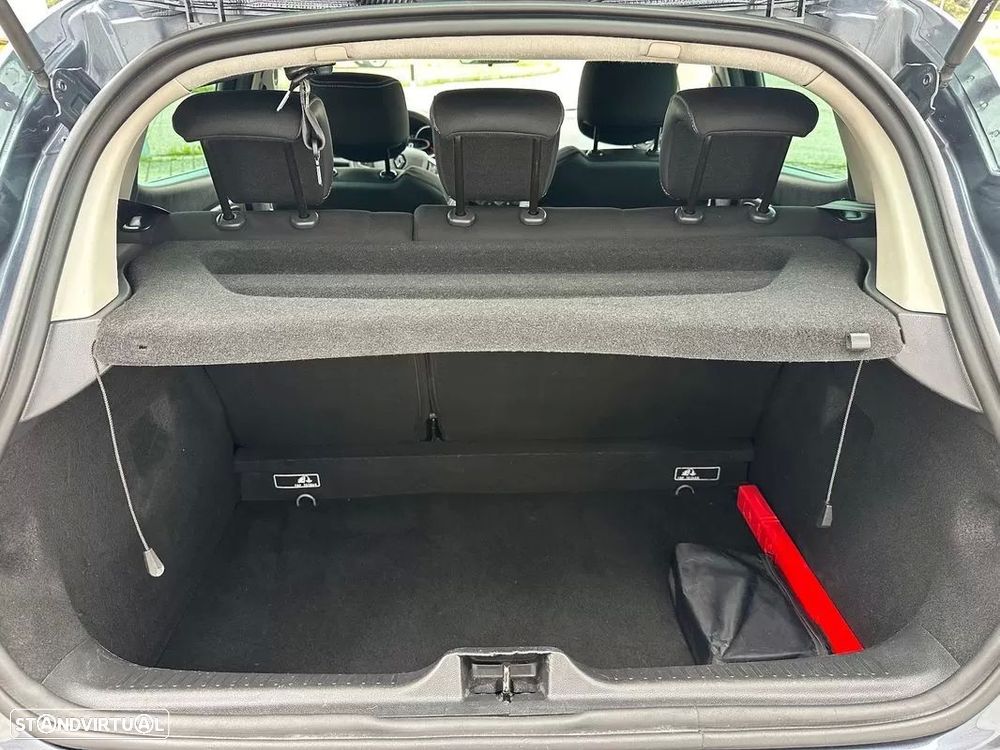 Renault Clio 0.9 TCe Limited Bi-Fuel - 13