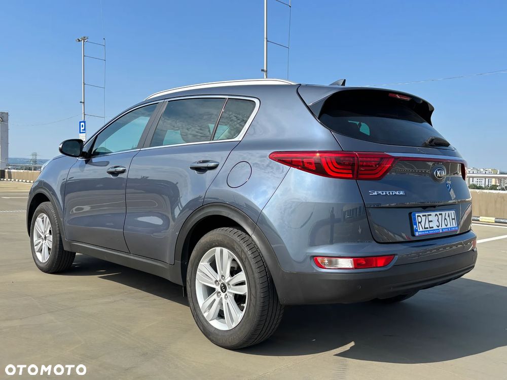 Kia Sportage 1.6 GDI 2WD DREAM-TEAM EDITION - 3