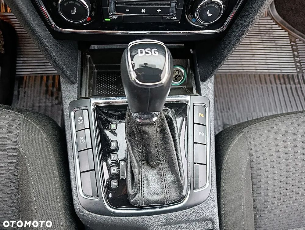 Skoda Superb 2.0 TDI Business DSG - 21