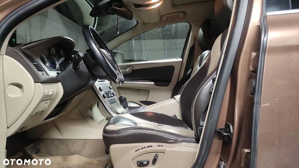 Volvo XC 60 2.4D AWD Summum - 5