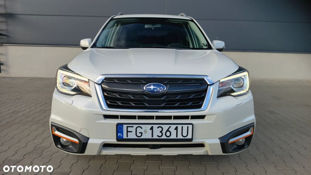 Subaru Forester 2018 photo 2