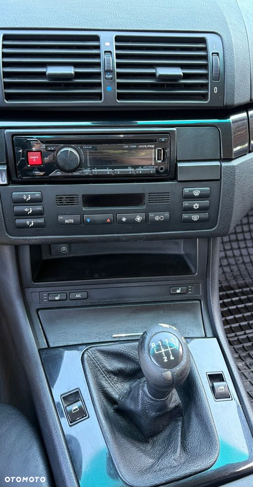 BMW Seria 3 316i - 4