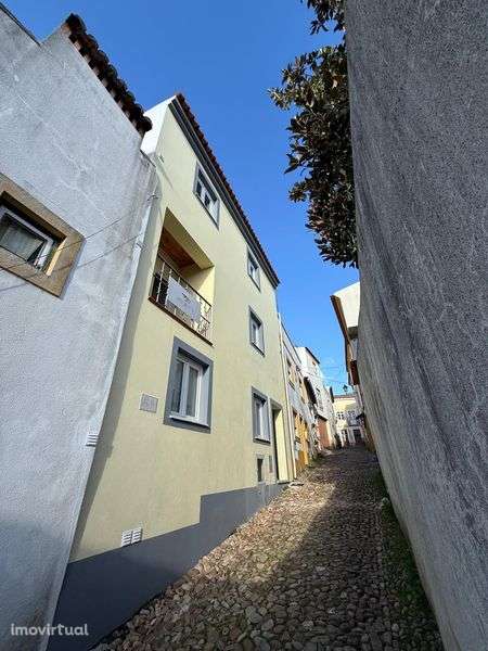 Arrenda-se Apartamento T0 novo Centro Historico Sardoal - Grande imagem: 2/4