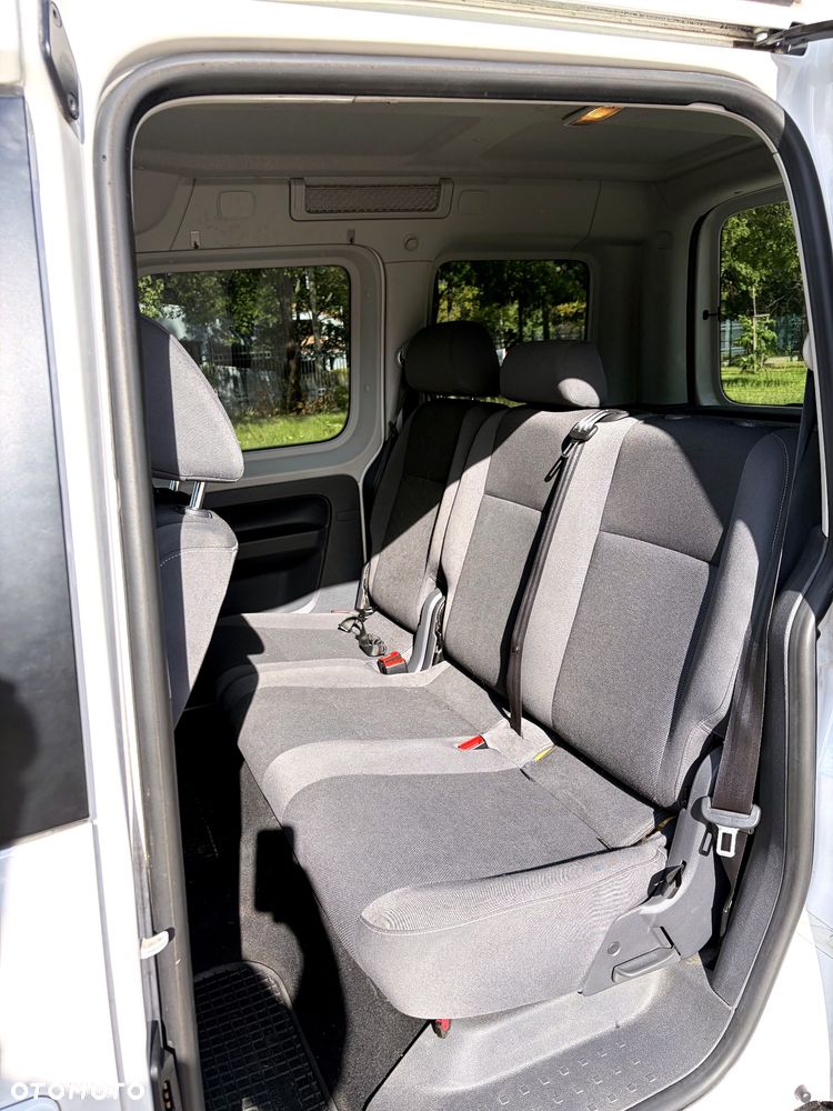 Volkswagen Caddy Comfortline - 9