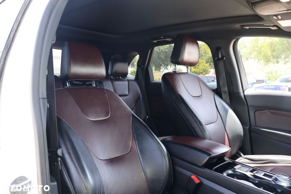 Ford Edge - 10